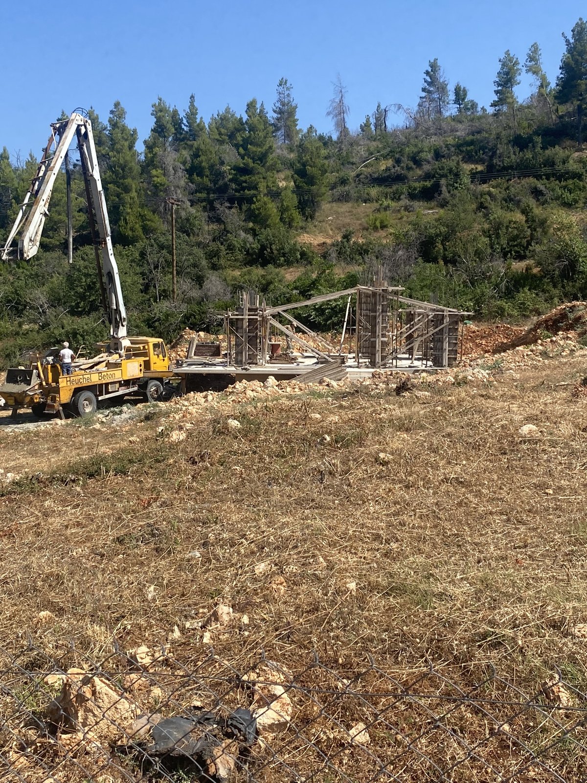 Παράδοση σκυροδέματος στο εργοτάξιο